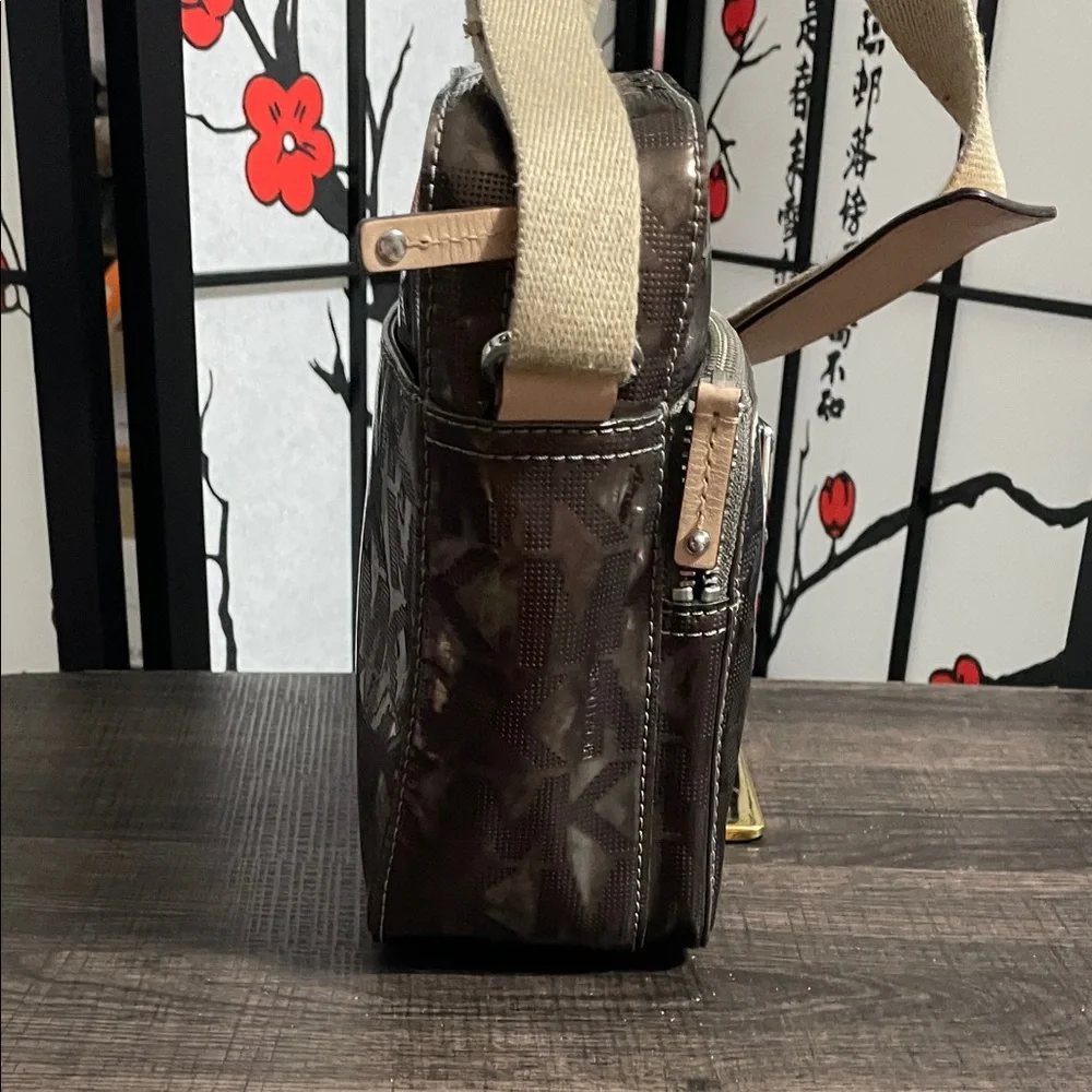 Michael Kors Black Patent Logo Plate Crossbody